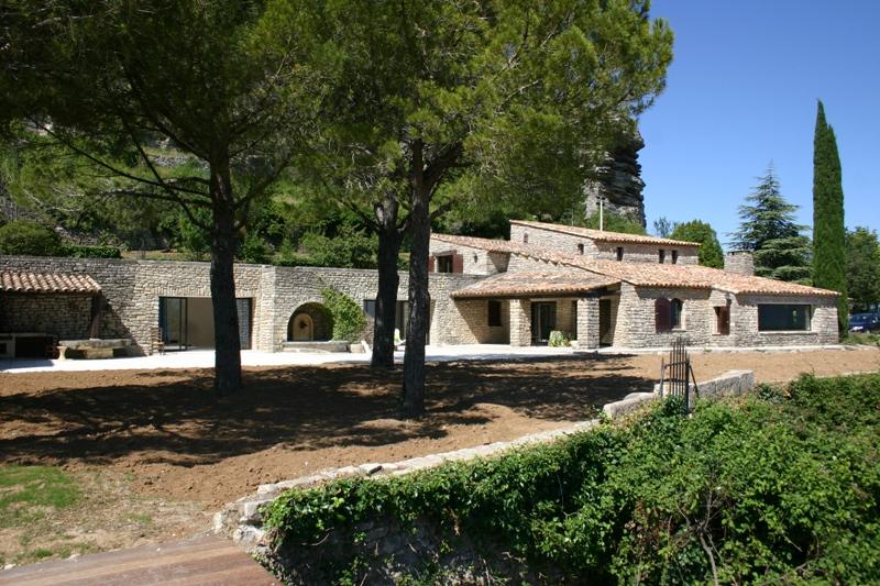 Maison Contemporaine en luberon avec vue fabuleuse